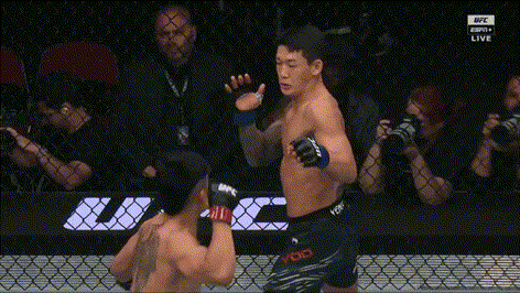btde2d2198a0010bff6d53dbd185fe2462.gif