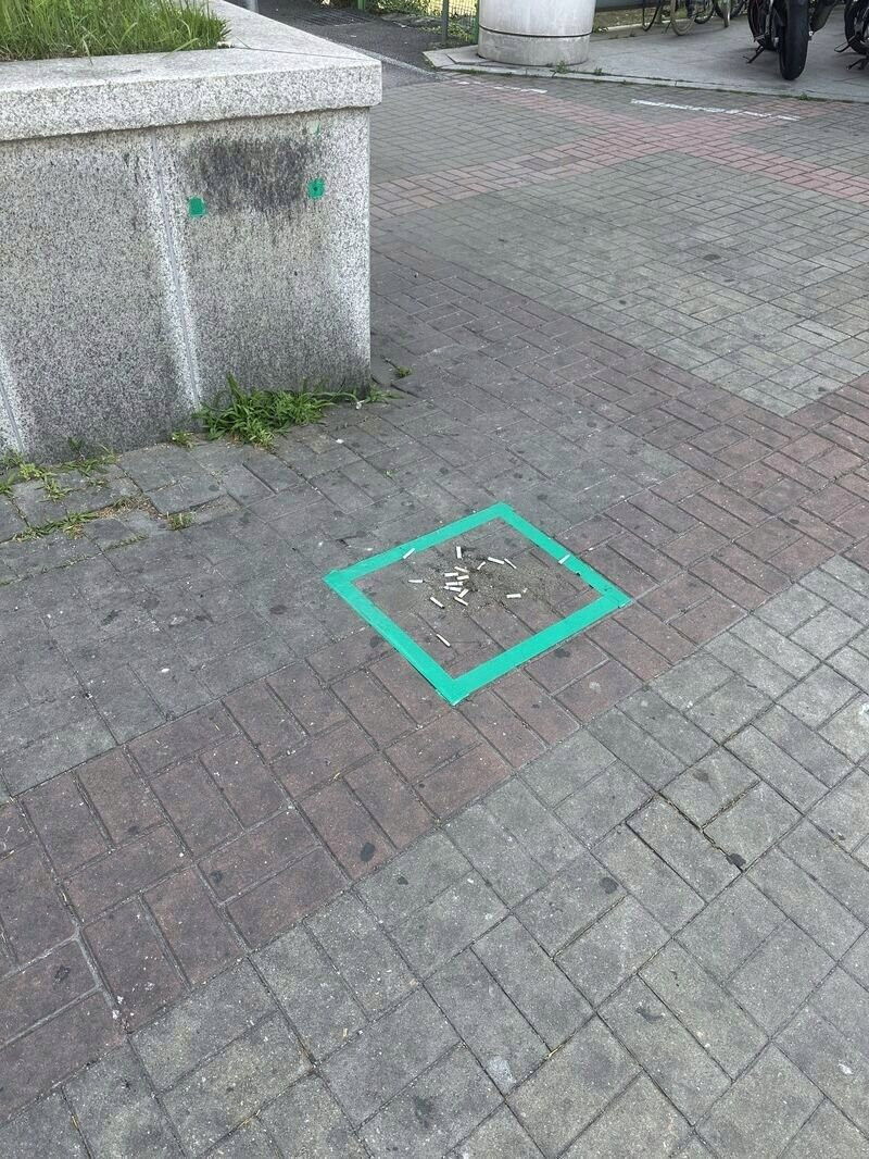 길거리 흡연자들 근황.jpg